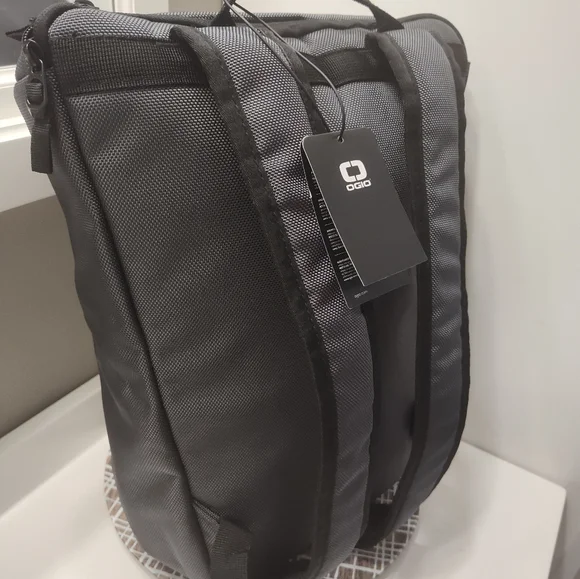 😎NWT OGIO Callaway Golf Sprint Laptop Backpack, Nylon Water Repellent, Grey